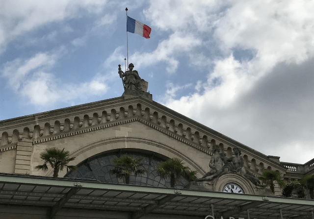 Paris Est Station/ Gare de l'Est